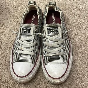 Converse tennis shoes